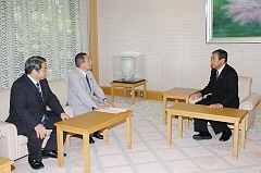 http://www.e-giin.net/_public/get_image.php?image_no=1900&element_type=3&id=kimukuni
