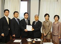 http://www.e-giin.net/_public/get_image.php?image_no=1621&element_type=3&id=kimukuni