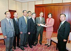 http://www.e-giin.net/_public/get_image.php?image_no=1566&element_type=4&id=kimukuni