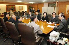 http://www.e-giin.net/_public/get_image.php?image_no=1018&element_type=2&id=kimukuni