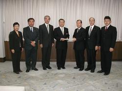 http://www.e-giin.net/_public/get_image.php?image_no=236&element_type=2&id=kimukuni